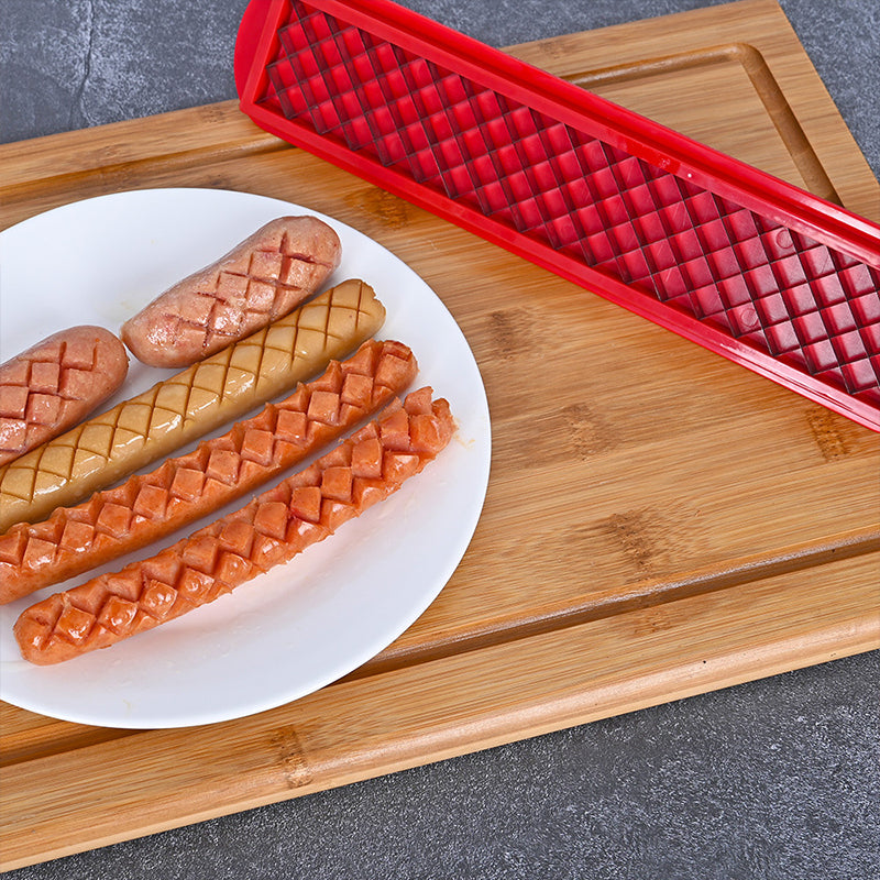 Cross - Groove Sausage & Hot Dog Slicer: Precision Mesh, Ideal Kitchen Accessory.